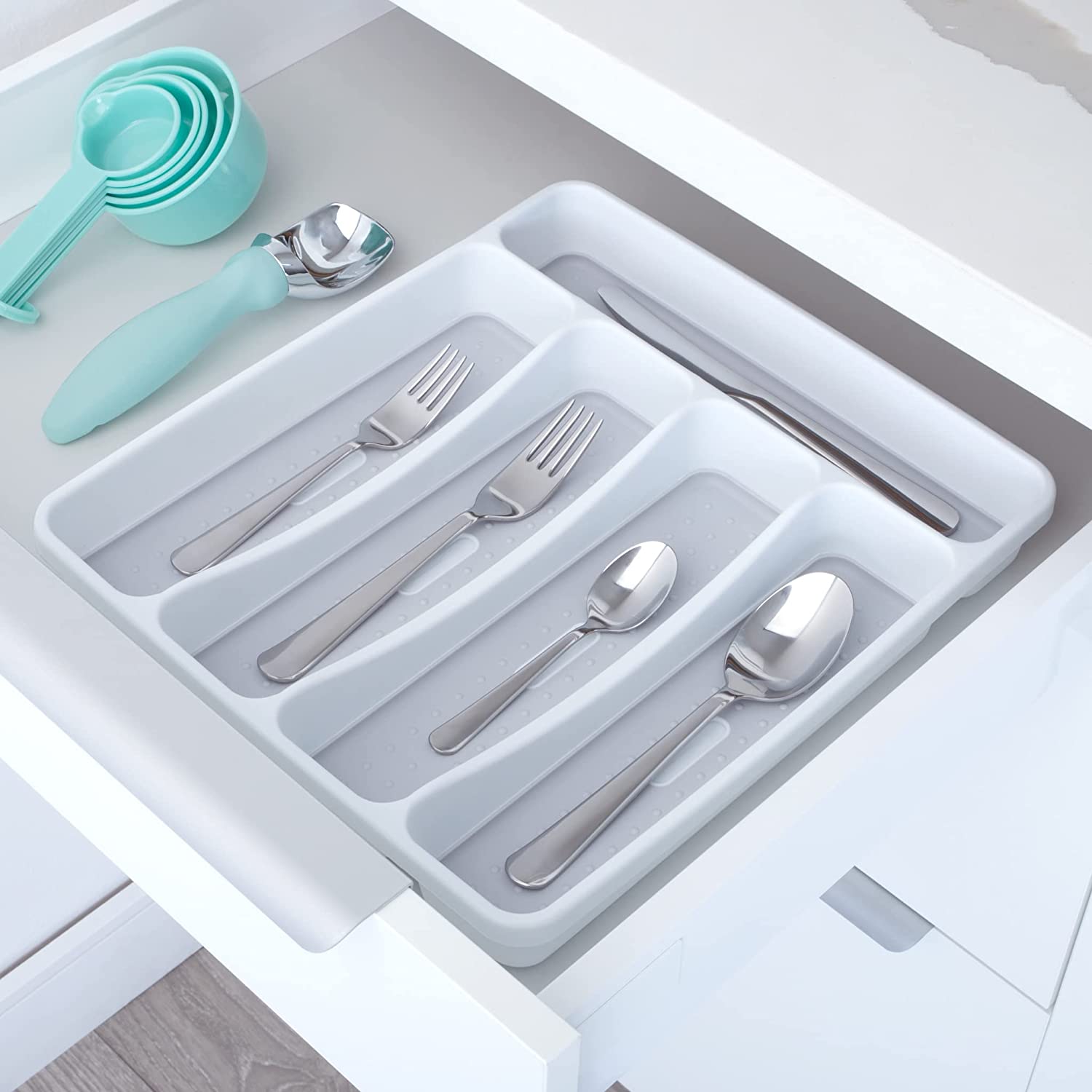 5-Compartment Plastic Drawer and Cabinet Organizer - Smart Design® 2