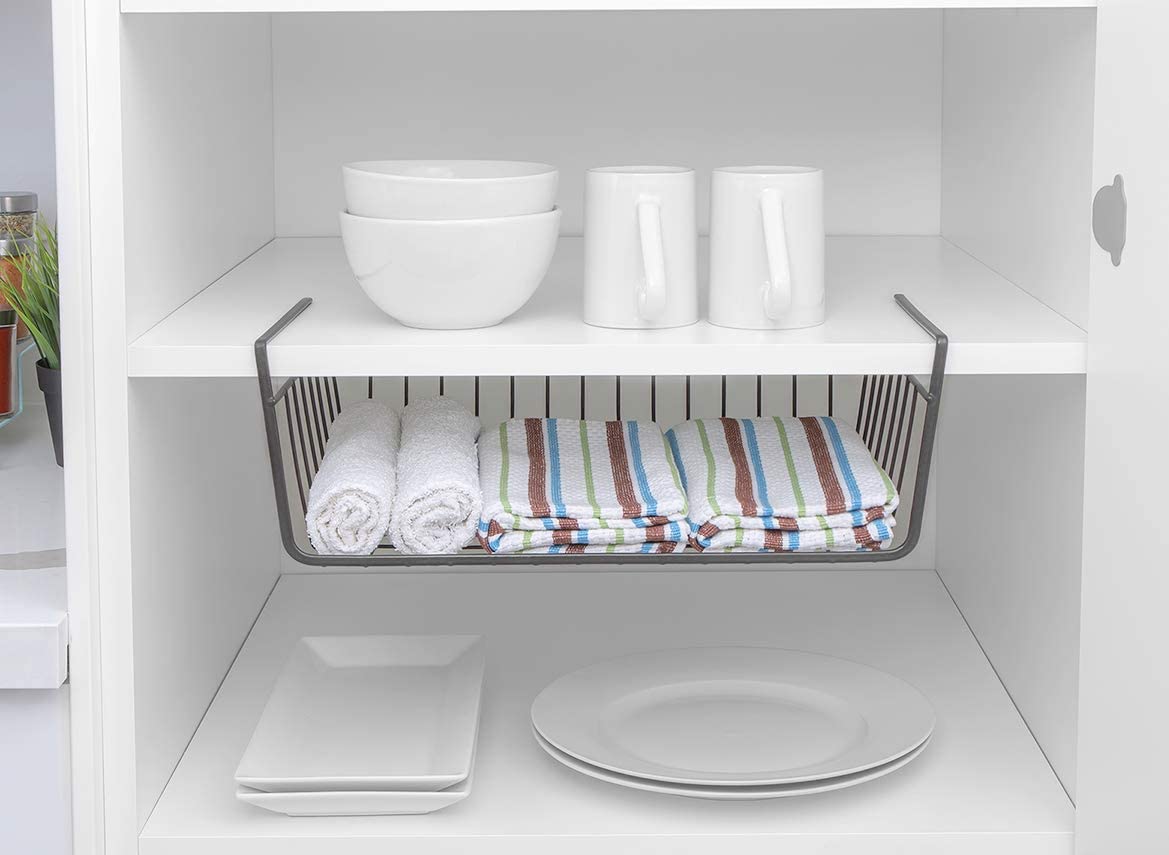 https://www.shopsmartdesign.com/cdn/shop/products/medium-steel-undershelf-storage-basket-smart-design-kitchen-8258638-incrementing-number-380552.jpg?v=1679333758