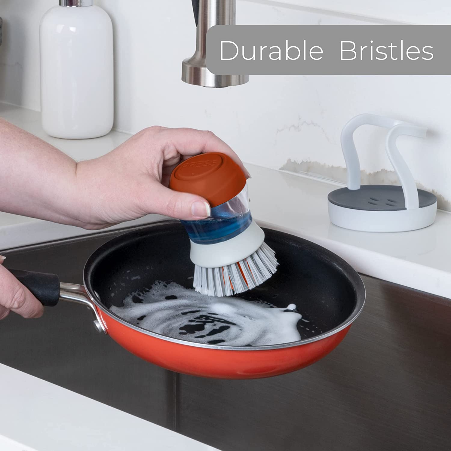 Smart Design Palm Brush & Stand - Contoured Non-Slip Grip - No-Leak Valve - Long Lasting Bristles - Odor Resistant - Dishwasher Safe - Cleaning Pots